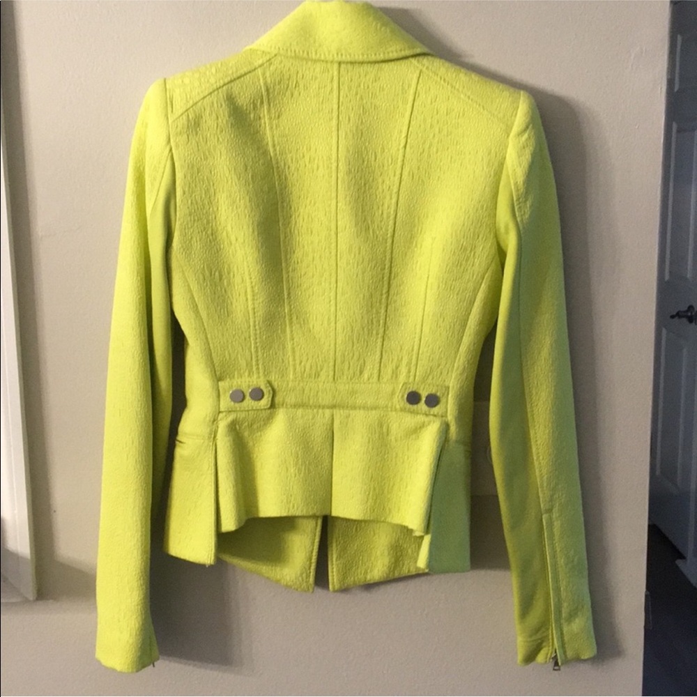 New BCBG Boe lime jacket blazer - Picture 2 of 3